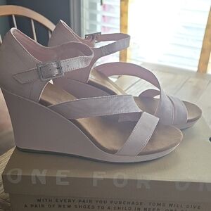 TOMS Women's Light Pink Strappy Wedges